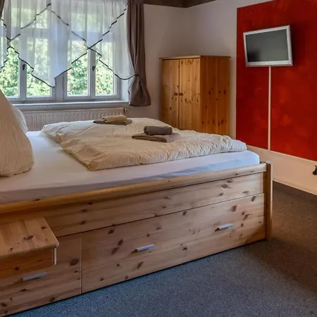 Schrammsteinbaude Guest house *