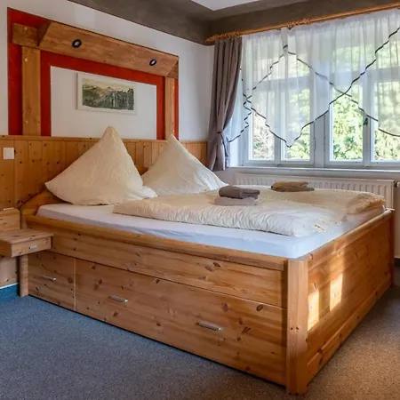 Guest house Schrammsteinbaude Bad Schandau